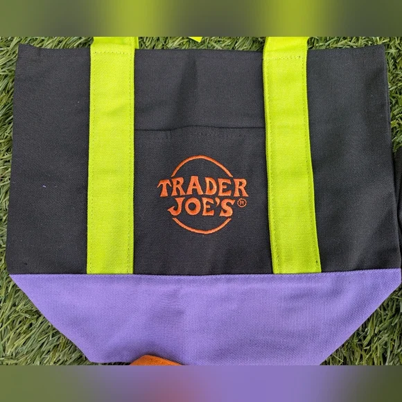 NEW Trader Joe's Reusable Halloween Mini Tote Bags Set: Limited Edition - Picture 5 of 6